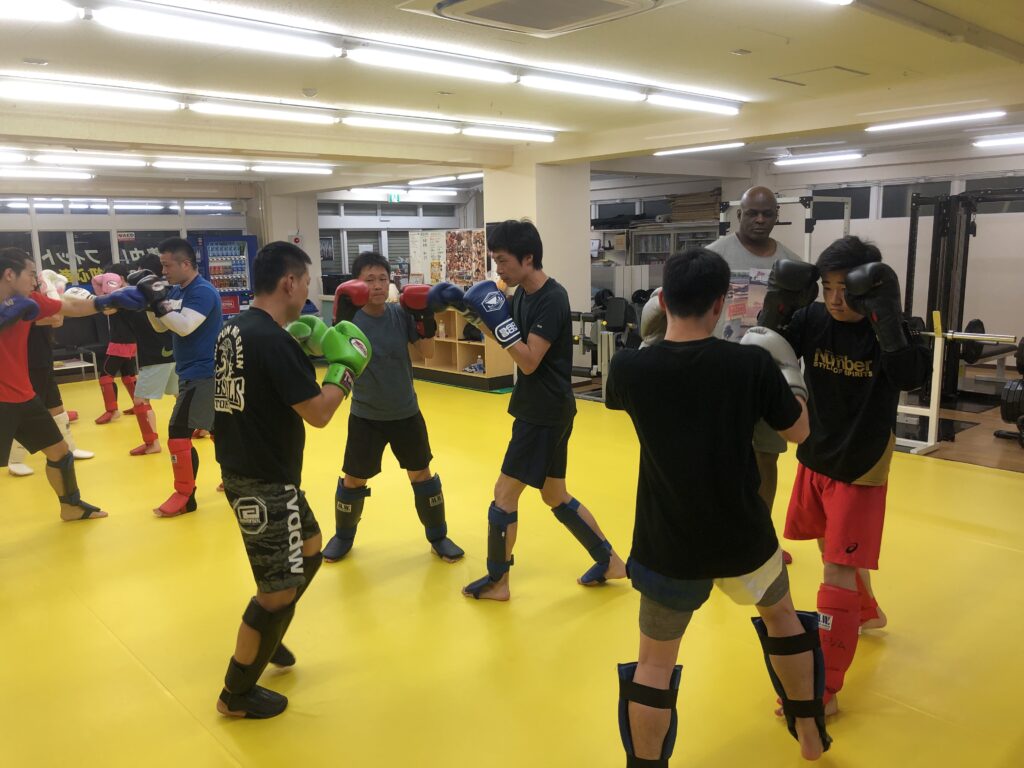 11月27日木曜日は休館日です