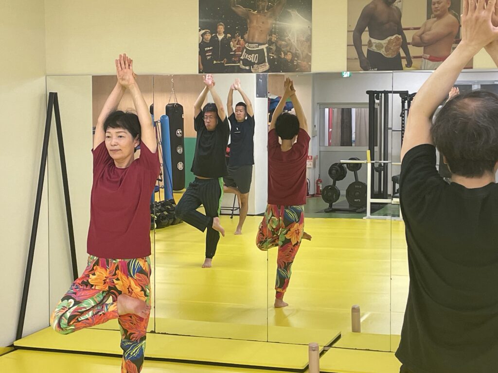 ８月１日土曜日ヨガクラスは、HITOMI先生のご指導です♪　　　　　　　　　　　　　　キックボクシング名古屋　FIGHT &FITNESS アーネストホーストジムJAPAN