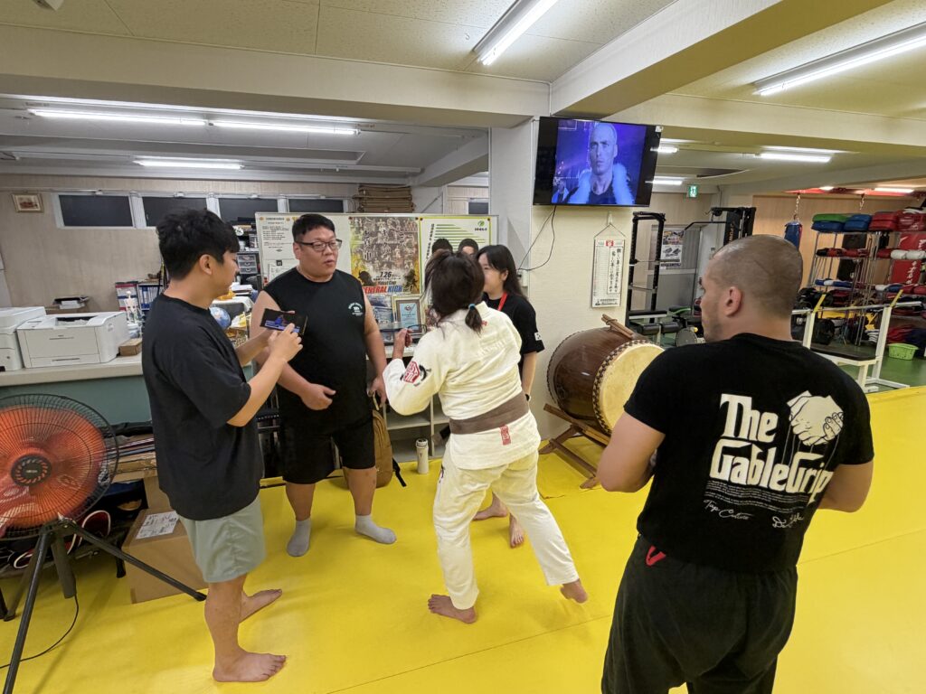 アジア大会開幕！　コンバットスポーツチームご来訪♪       　　　　　　　　　　　         キックボクシング名古屋　FIGHT &FITNESS アーネストホーストジムJAPAN